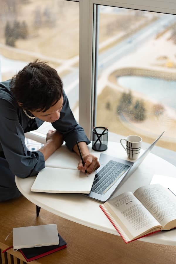 Scène d’apprentissage pour illustrer la mémoire de travail dans les apprentissages